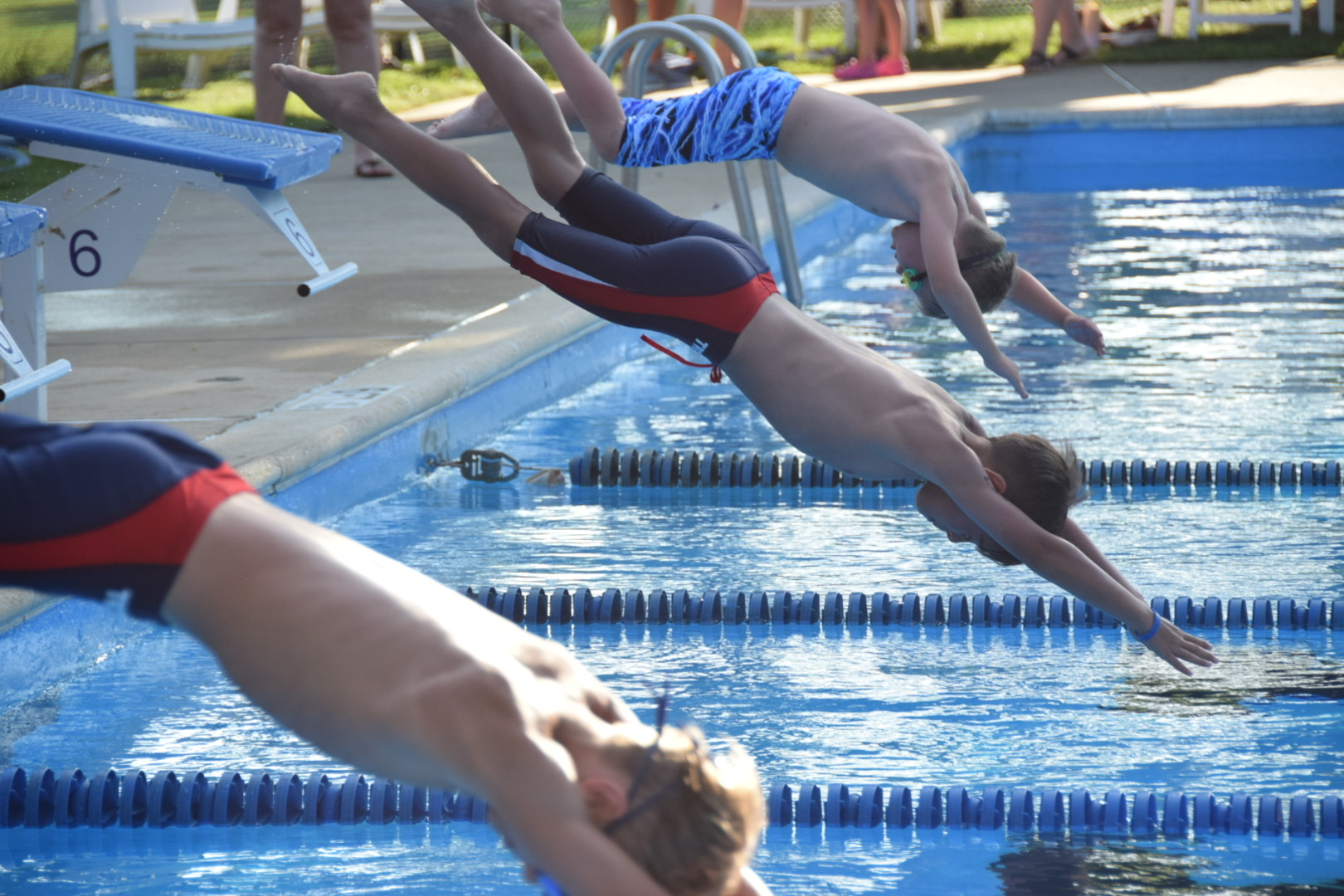 boy_diving